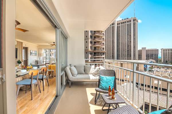 Enjoy your morning coffee on your spacious balcony while enjoying the beautiful view.