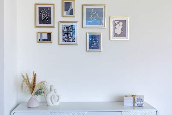 Decorative details