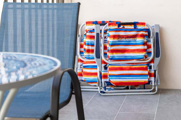 We provide 2 beach chairs perfect for your escape to the beach!