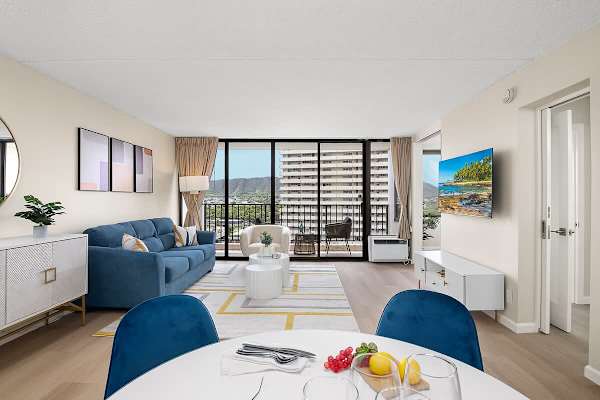 Overview of your spacious living area with a beautiful mountain view.