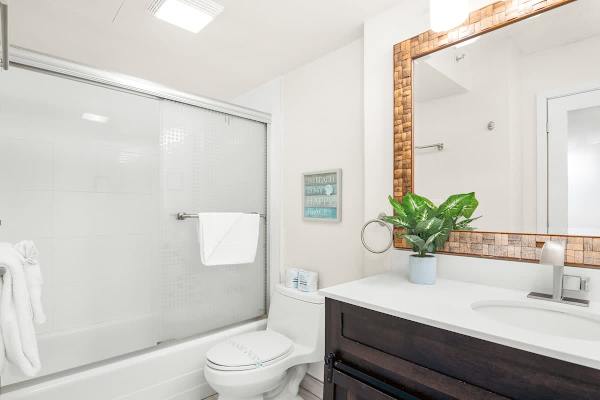 Refreshed in your full bathroom with tub and shower combo.