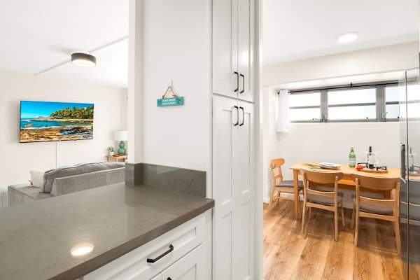 Dining area, with table and 4 chairs.