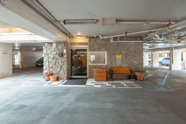 Entrance to the lobby area from the parking.