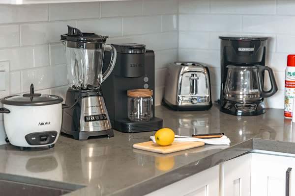 Full-size appliances are also available in the kitchen.