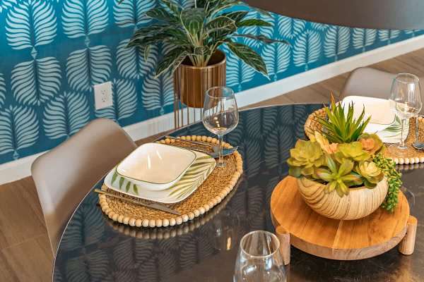 Dining details