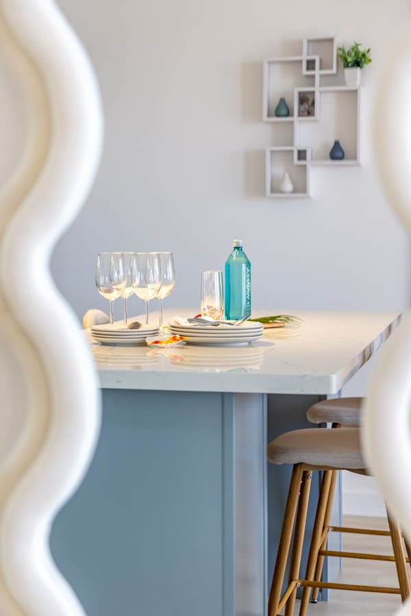 Mirror view of the dining area.