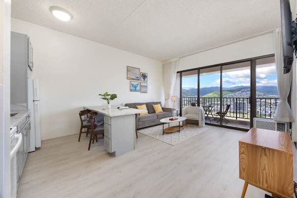 Enjoy great mountain views from the living room