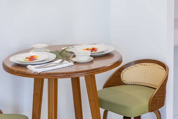Dining details