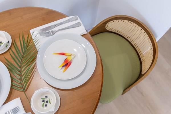 Dining details