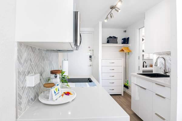 Your kitchenette with a 2 burner cooktop.