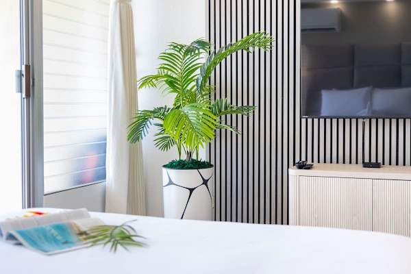 Decorative details