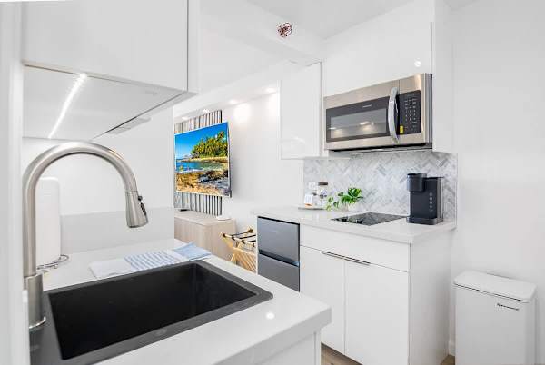 Prepared your meals in your kitchenette with a 2 burner cooktop.