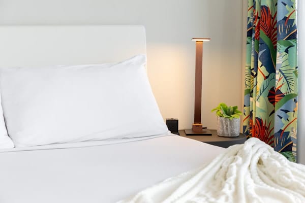 Bed details
