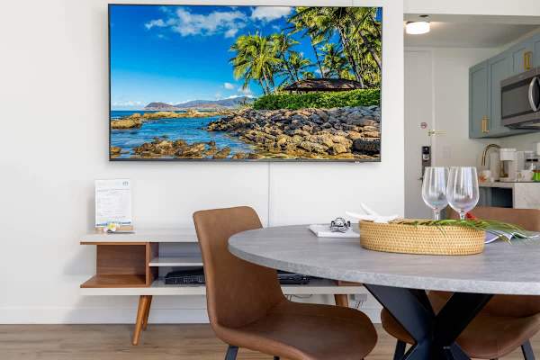 75" Smart TV in the living/dining area