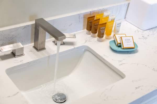 Bathroom sink