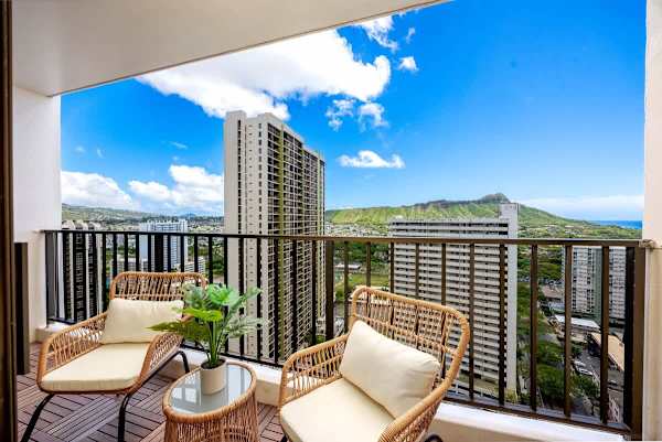 Enjoy the beautiful views of Diamond Head Mountain and the ocean from your balcony