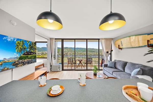In this unit, you can cook gourmet meals in our fully equipped kitchen, watch your favorite TV shows, and have a great time with family or friends. Sit on the balcony, unwind after a long day in the sun, and enjoy the majestic mountain view.