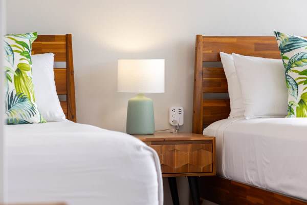 2 queen-sized beds in the bedroom