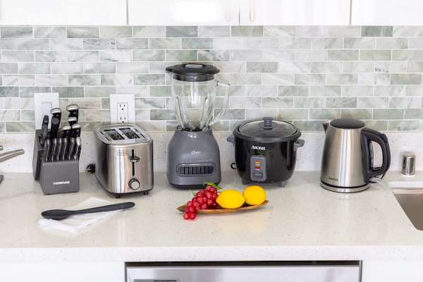 Available kitchen appliances