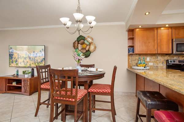 Dining table with 4 chairs