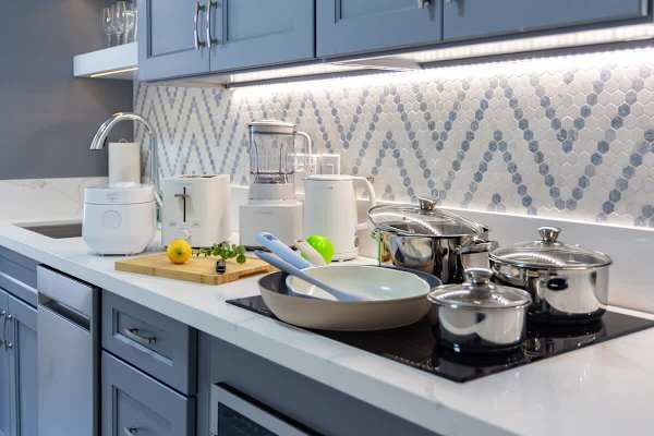 Kitchen utensils