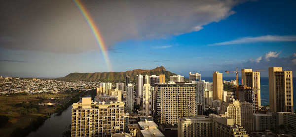 Enjoy the beautiful view of Diamond Head Mountain from the balcony