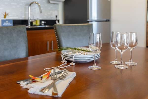 Decorative details in the dining area