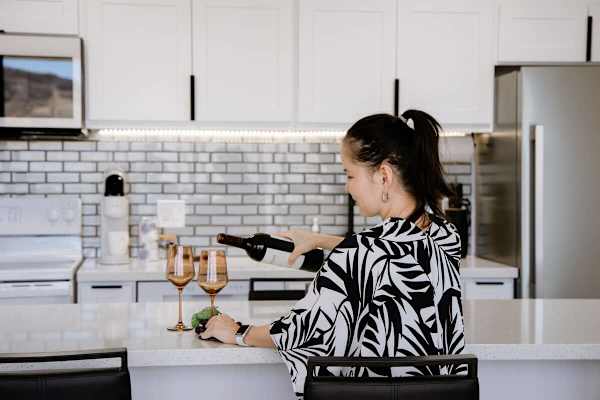 From gourmet cooking to intimate gatherings, our stylish kitchen sets the scene for unforgettable experiences.