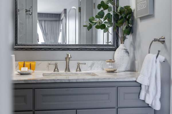 Start your day refreshed in our inviting bathroom, equipped with quality amenities for your comfort.
