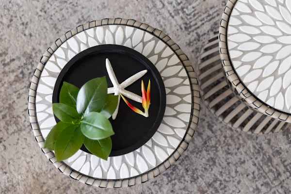 Decorative details