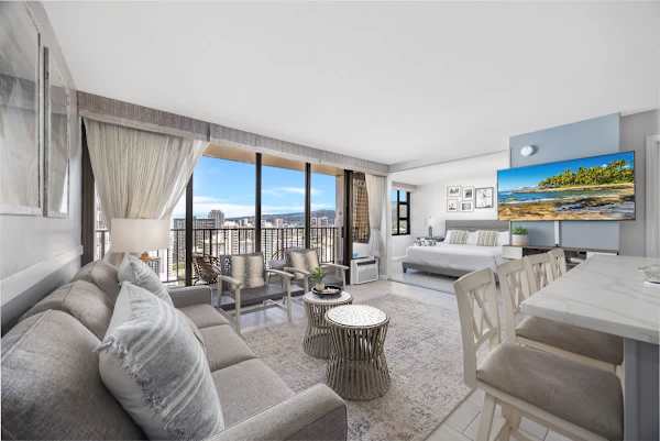 Experience breathtaking cityscapes and serene island vibes from this stylish, open-concept suite, perfectly designed for your ultimate relaxation and unforgettable getaway.