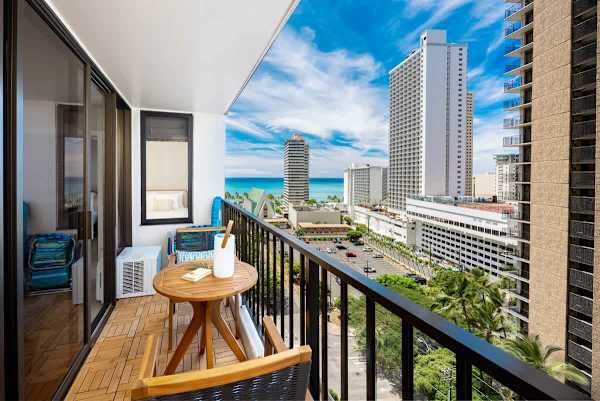 Relax on your private lanai and soak in the stunning views of the city and the sparkling ocean.