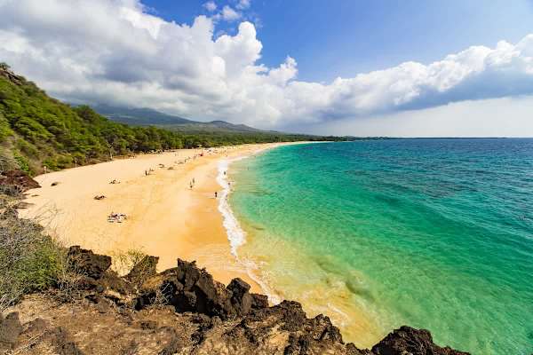 Explore the beauty of Maui