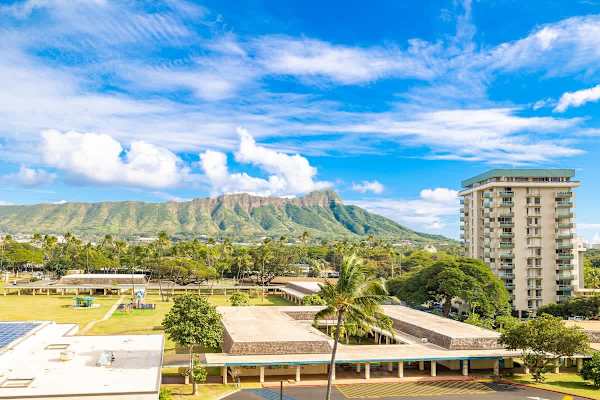 Great Diamond Head views from the balcony 