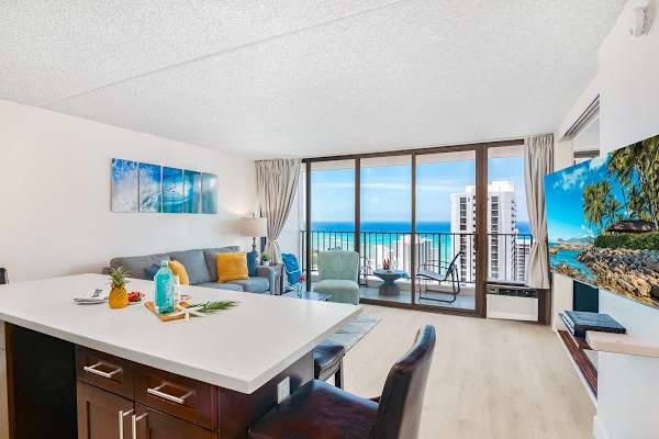 Have a relaxing stay in this beautiful condo with a stunning ocean view!