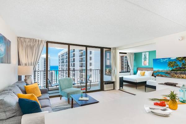 Overview of this beautiful condo with a stunning ocean view.