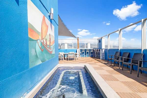 Hot tub on the rooftop