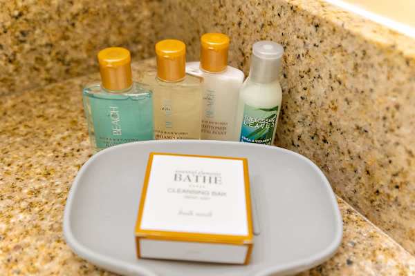 Startup amenities include soap, shampoo, conditioner, shower gel, and lotion