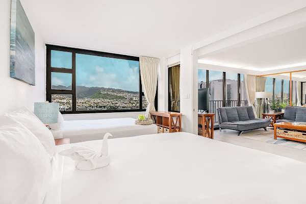 You can have a restful sleep in your bedroom with 2 queen-size beds. Plus, a beautiful mountain view.