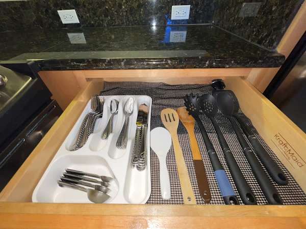 Kitchen utensils
