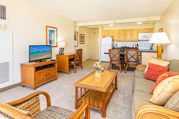Cozy living area with a fully equipped kitchen and dining space.