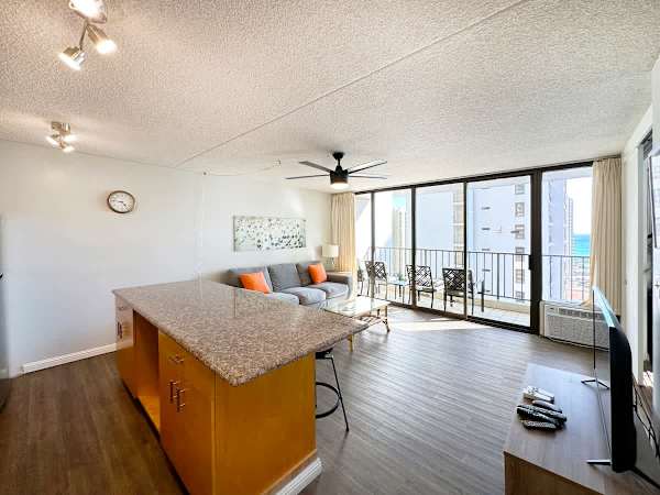 Overview of your condo with an ocean view!