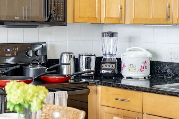 Fully-equipped kitchen
