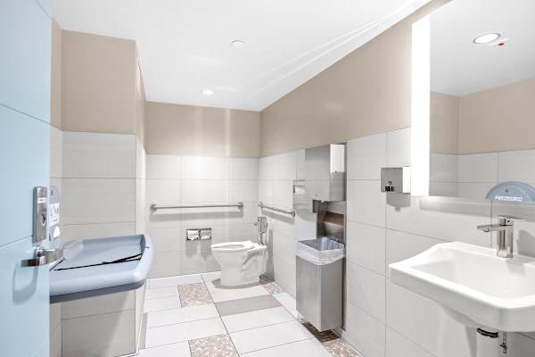 Enjoy the convenience of clean, modern communal restrooms, complete with baby changing facilities for your family's comfort at Waikiki Banyan.