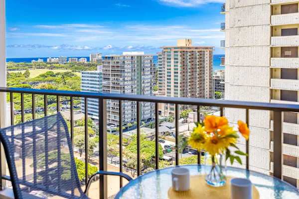 Balcony with great ocean and city views