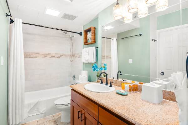 Refreshed in your full bathroom with tub and shower combo.
