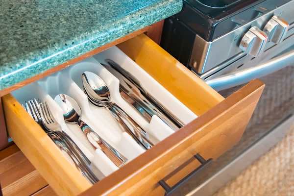 Kitchen utensils 