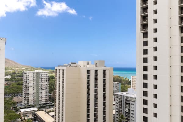 Enjoy the beautiful views of Diamond Head Mountain, cityscapes, and the distant ocean from your private balcony.