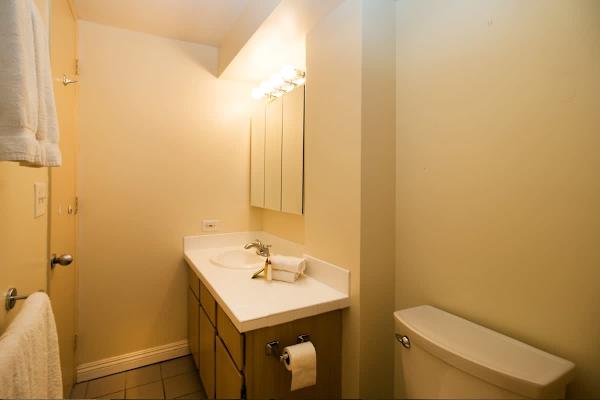 Full bathroom