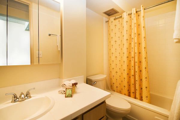 Full bathroom with a shower/tub combination 